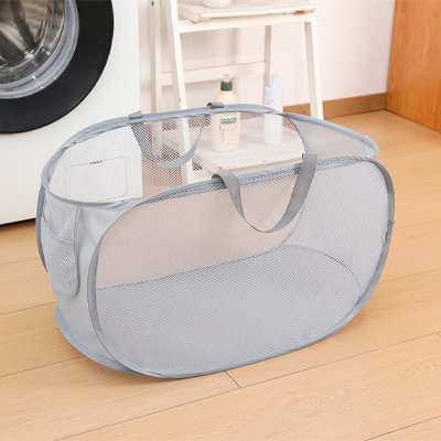 Paniere a linge en maille respirante assurant une aération optimale du linge