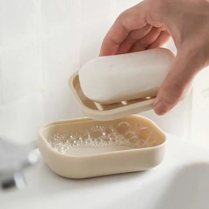  Porte-savon avec évacuation pour éviter l’humidité et les moisissures.