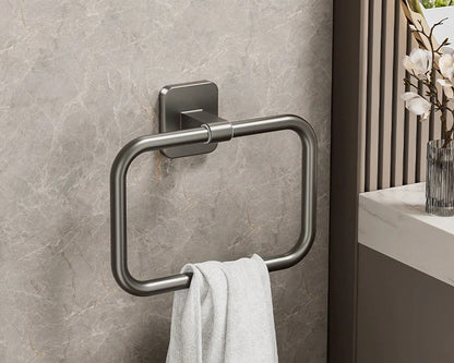 Porte-serviettes mural conçu pour petits espaces